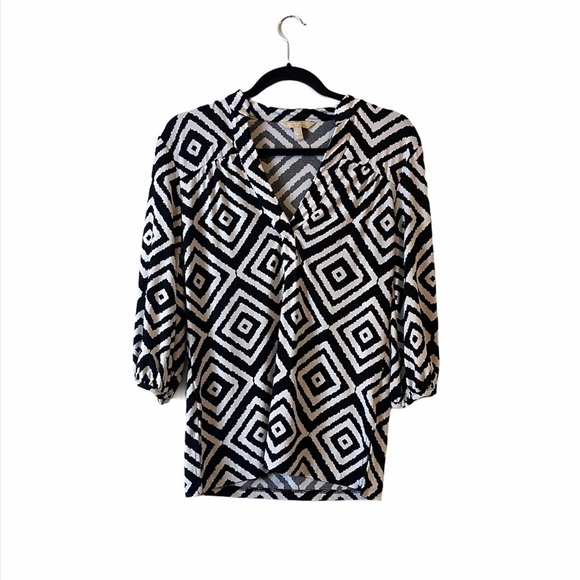 Banana republic black and white geometric blouse - Picture 1 of 7
